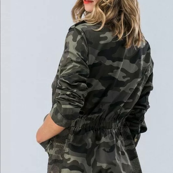 Women Camo Military Utility Jacket - Picture 4 of 13